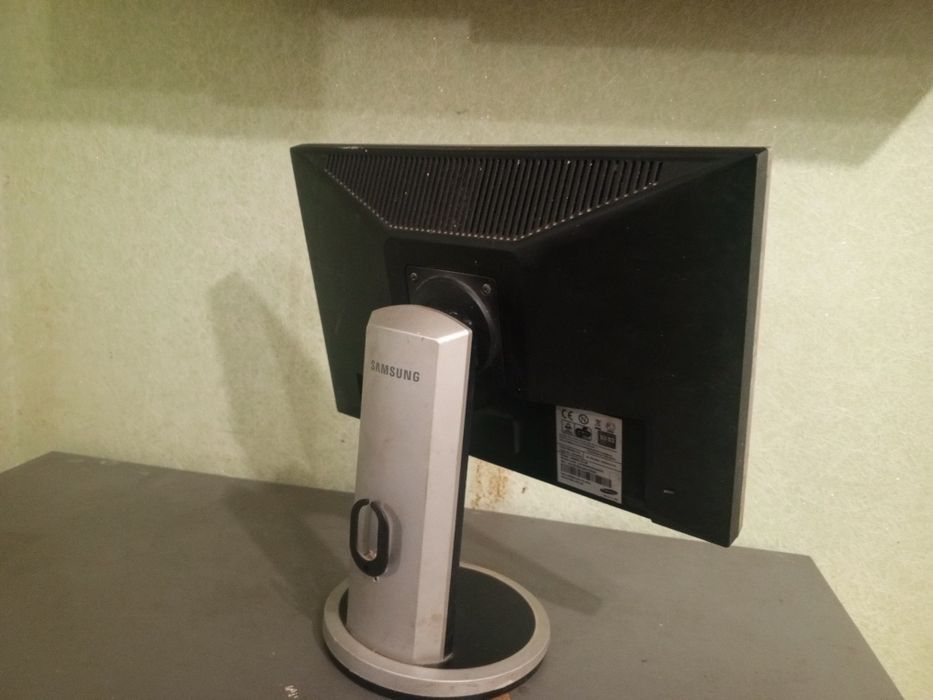 Монітор Samsung Syncmaster 940BW plus