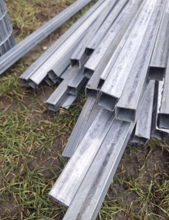 Profil kwadratowy ocynkowany 25×25 mm 2,7 metra grubość 2mm