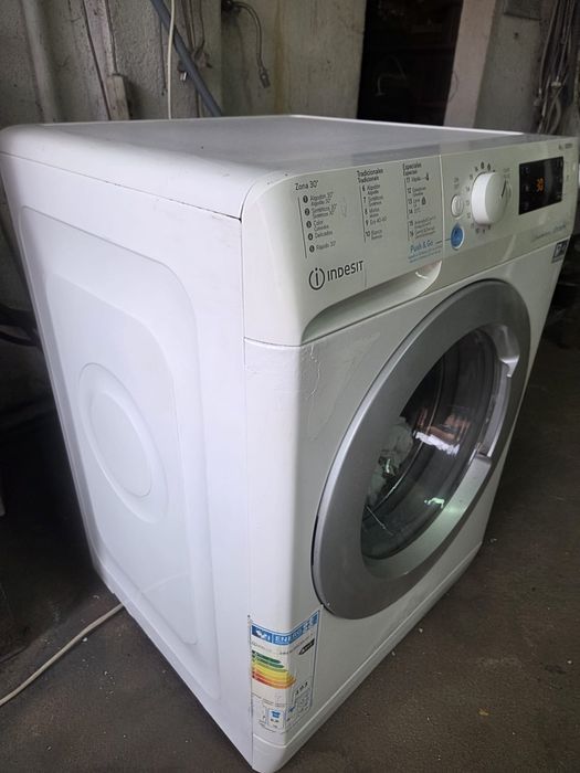 Máquina  lavar roupa Indesit