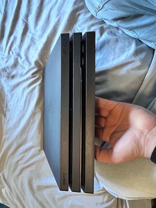 Подам Ps 4 pro 1TB
