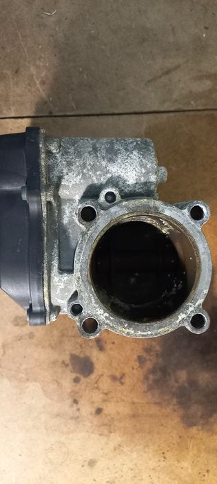 Kolektor wtryski przepustnica 1.4 16v skoda VW seat