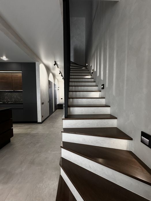 Продам таунхаус с ремонтом Золотые Ключи