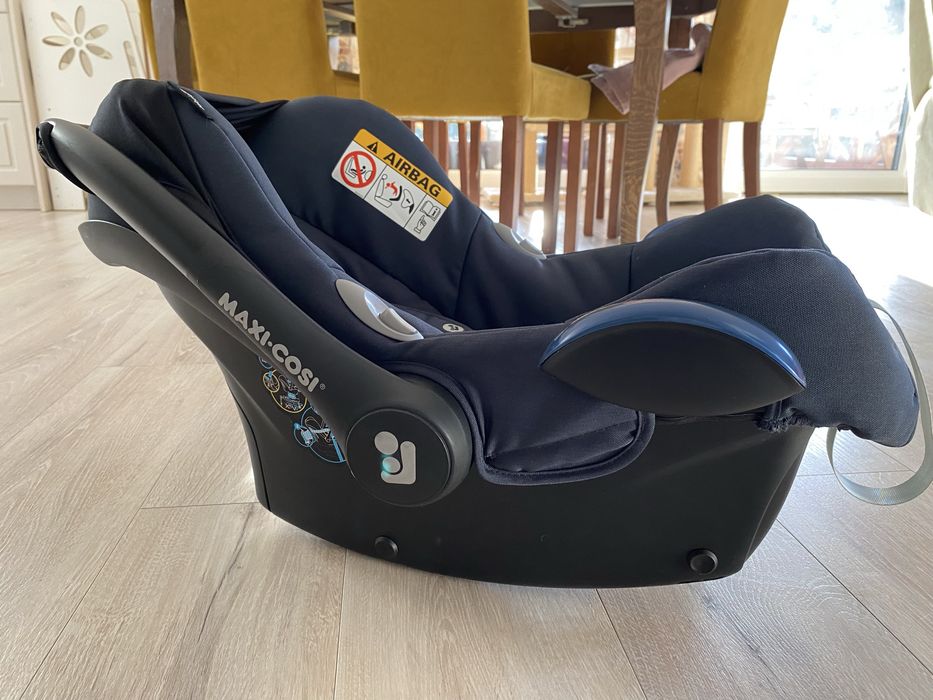 Fotelik maxi cosi cabriofix razem z bazą