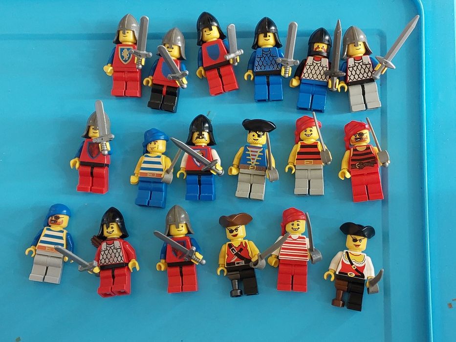 Lego figurkiCastle i Piraci