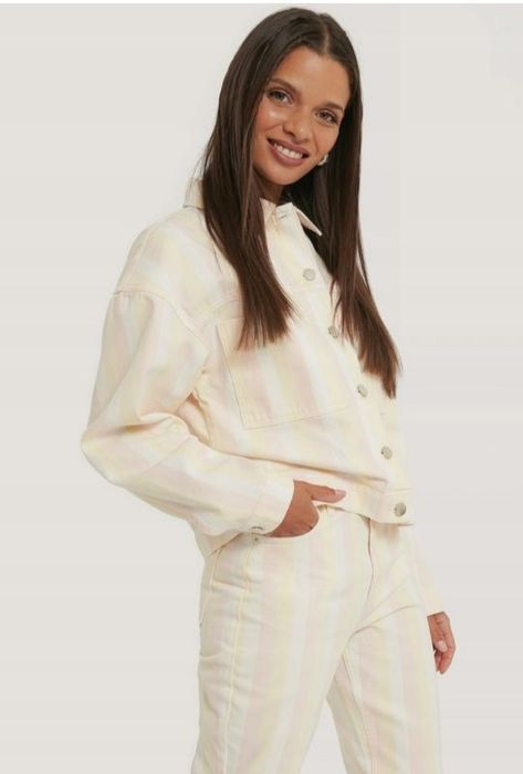 Куртка джинсова жіноча XS S розмір NA-KD