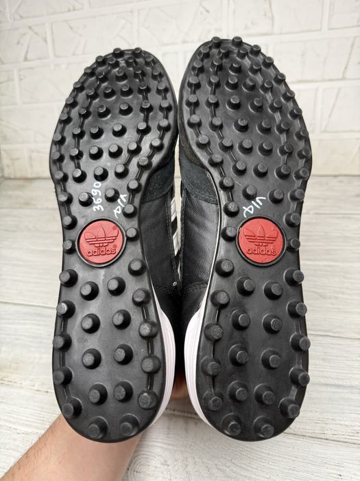 Крутые кожаные adidas mundial team