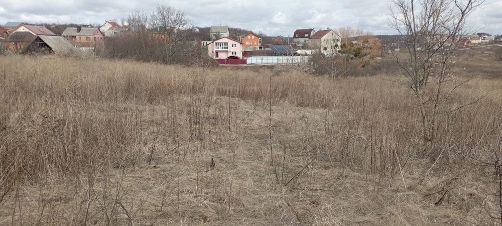 Продам 0.5га в районі Метро з семи учасників з кадастровими номерами