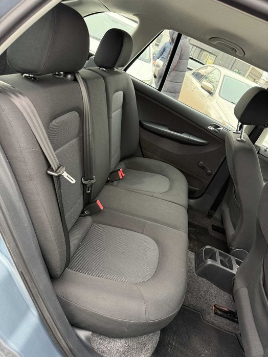 Продам Skoda Fabia 2005 рік можлива розстрочка,кредит,обмін!