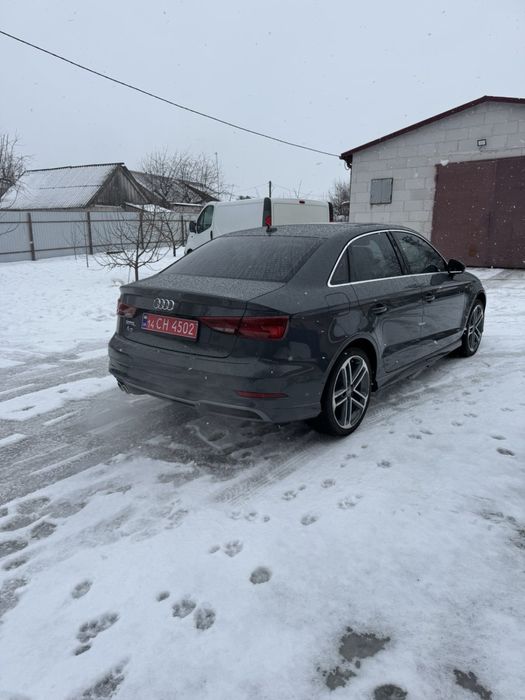 Продам Ауді А3 s-line 2018рік.