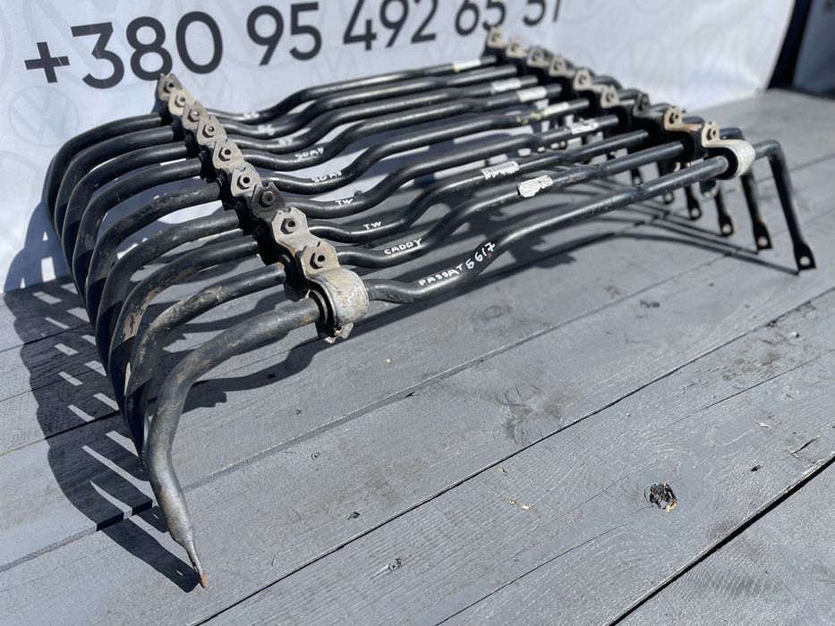 Передній стабілізатор Шкода Октавія А5 Гольф 5 6 передний стабилизатор Touran Passat B6 B7 CC Skoda Superb