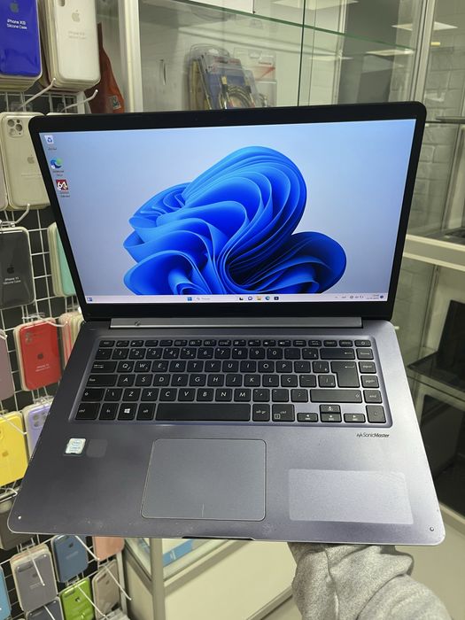Ноутбук Asus VivoBook 15 X510UAR IPS i5-8250U nVidia gt930MX DDR4 SSD