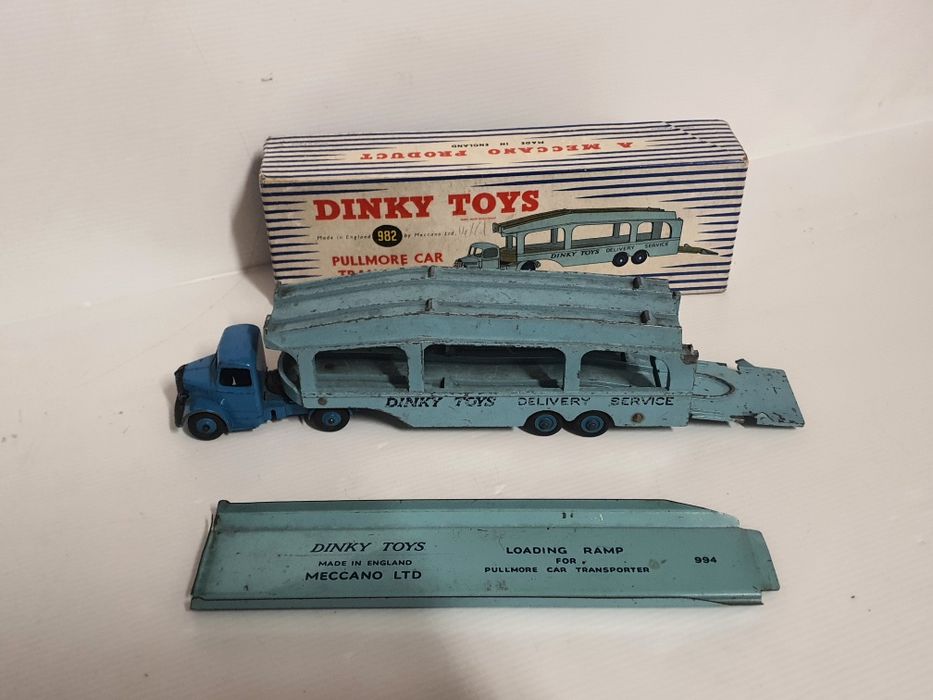 Camião Dinky Toys Transporte de Carros