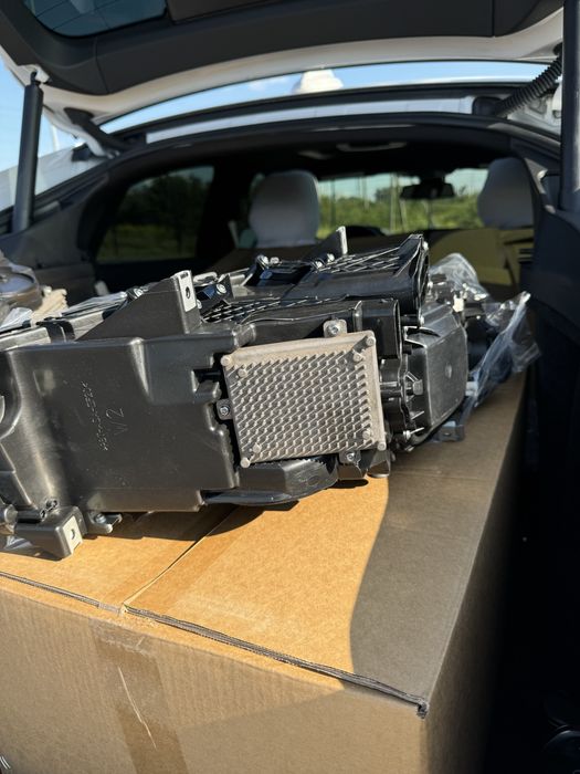 Фари Adaptive LED BMW 5 F10 F11 комплект з блоками рест дорест