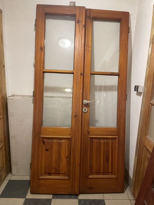 Drzwi drewniane dwuskrzydłowe sosnowe 2 szt