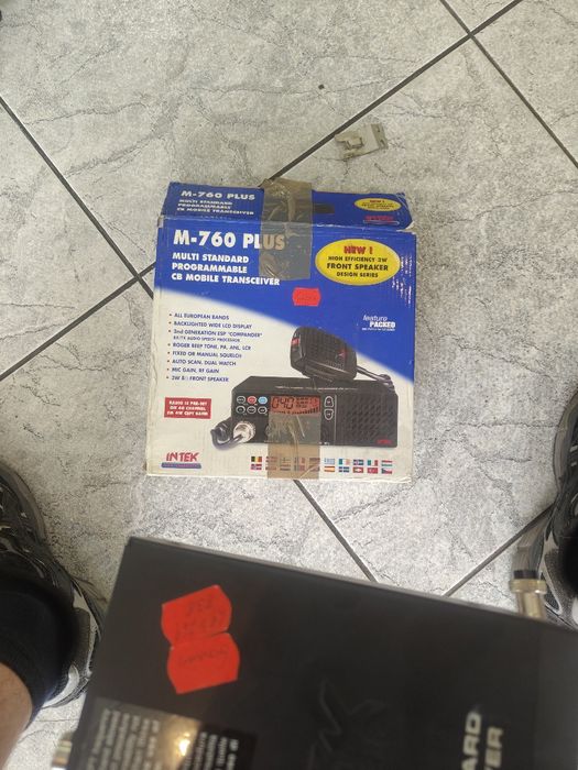Radio CB Intek M-760 Plus Multi-Standard komplet z pudełkiem