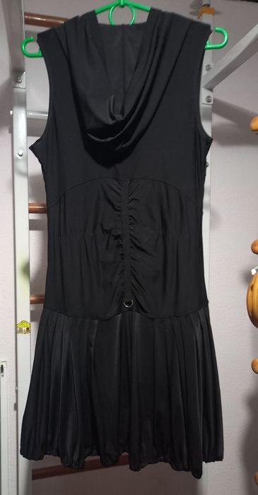 Продам спортивное бредовое  платье