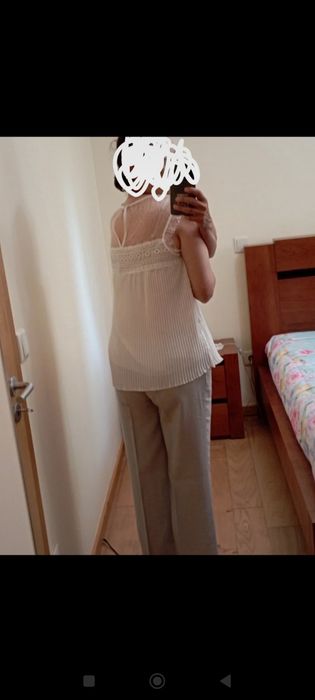 Blusa  branca com tecido bordado transparente