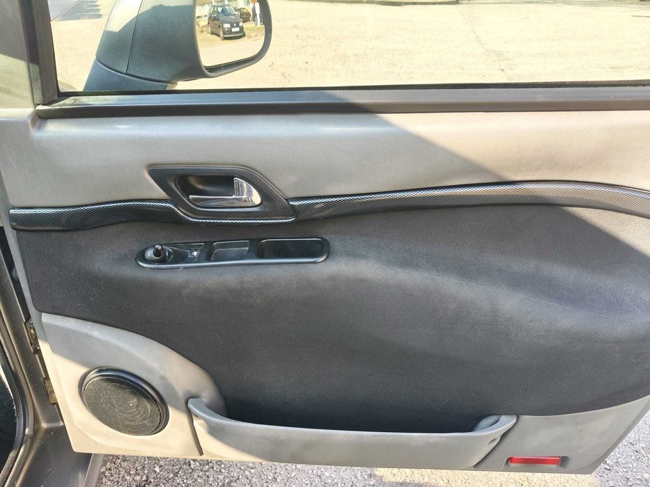 Minicarro fiável, económico e bem estimado – pronto a usar