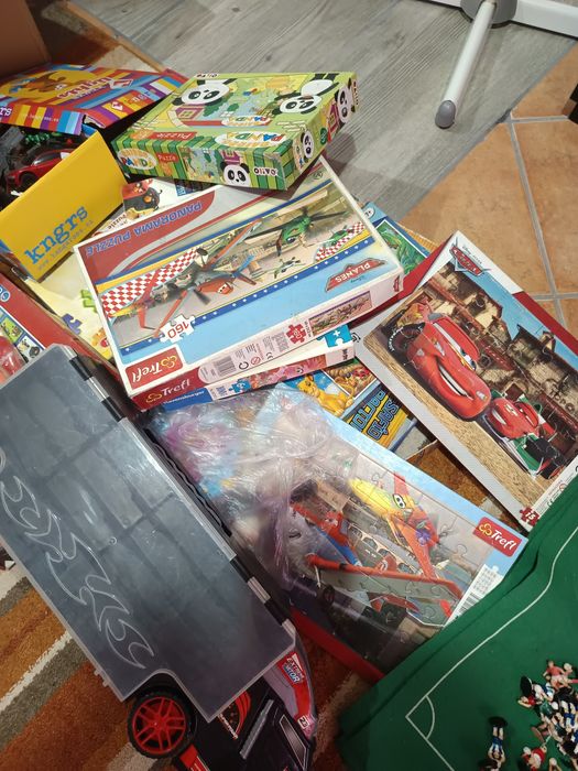 Vários jogos Legos , puzzle pista de madeira