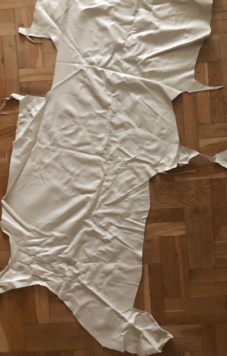 Skóra tapicerska naturalna obiciowa błam kolor ecru na 4 siedziska