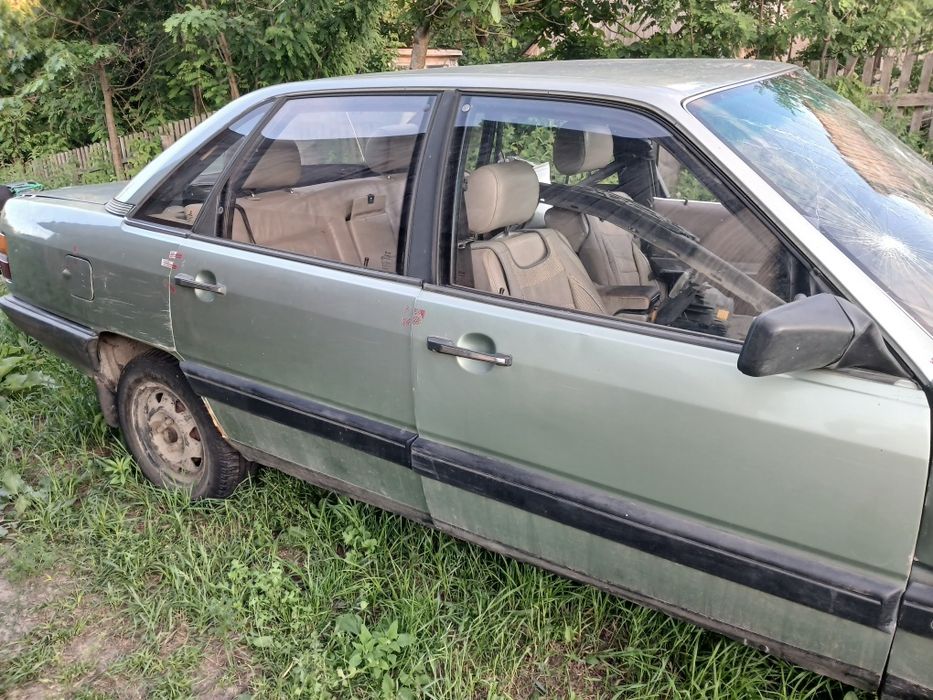 Продам запчастини на aydi100
