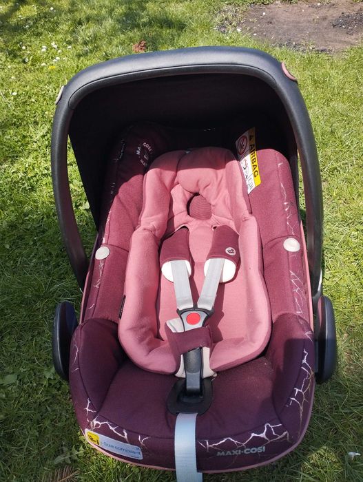 Fotelik samochodowy Pebble Pro i-Size