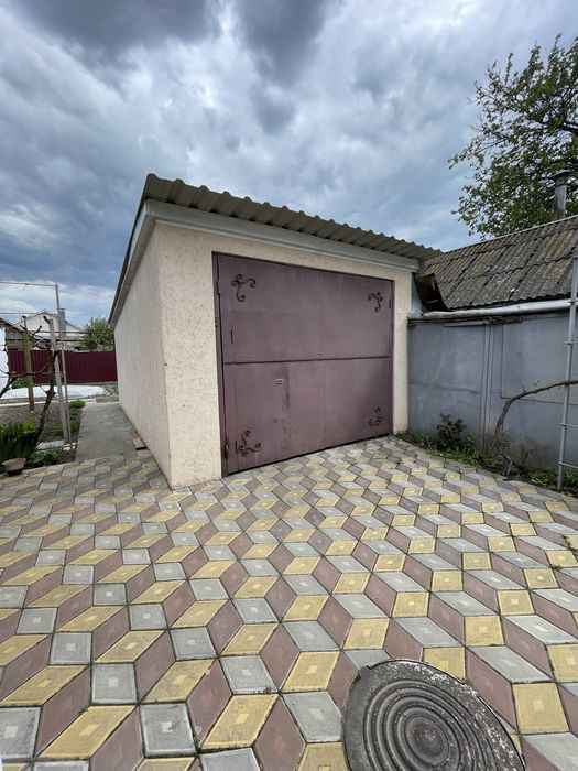 Продам будинок з меблями та технікою м.Гайсин