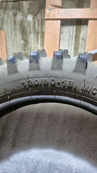 Покрышкиа 120/90-18