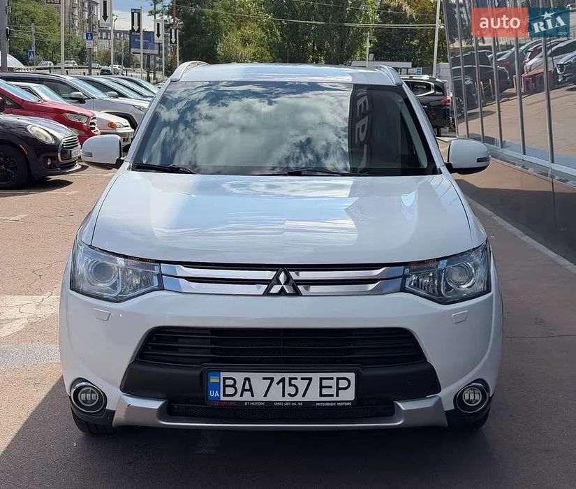 Mitsubishi outlander lll