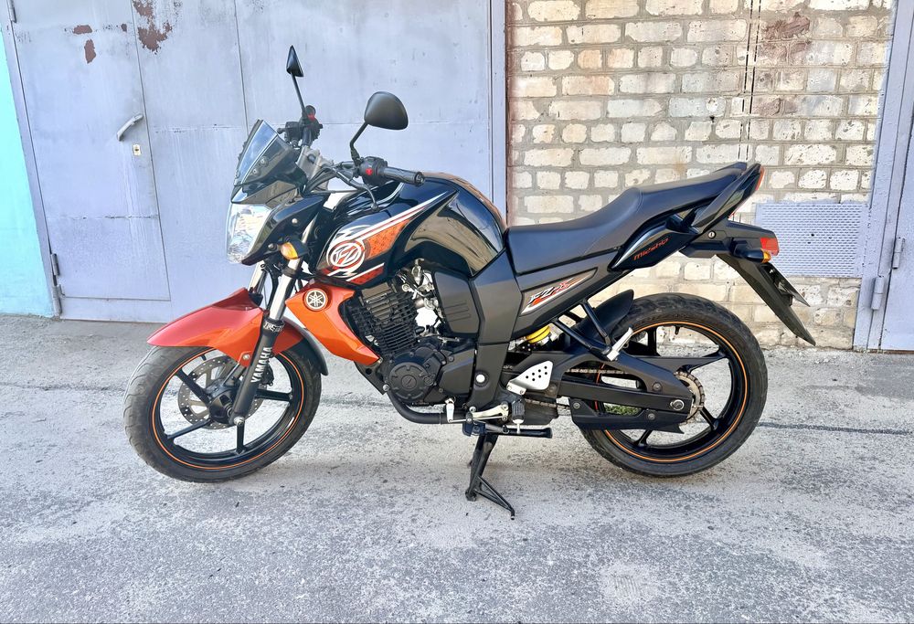 Yamaha FZ-S
