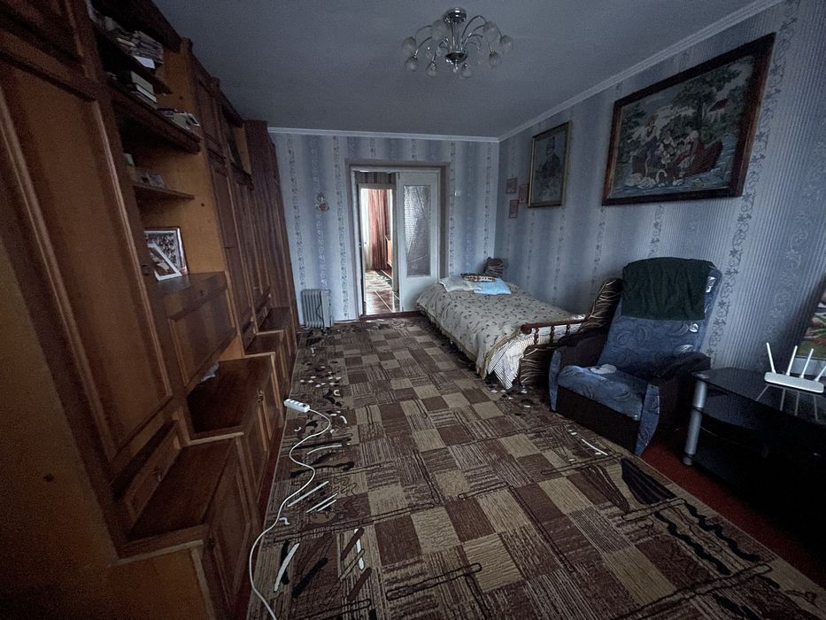 Квартира з індивідуальним опаленням в цегляному будинку