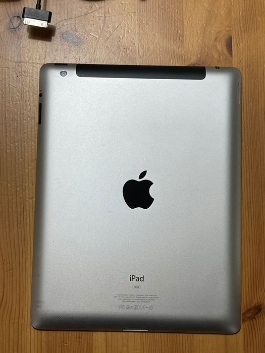 iPad Wi-Fi + Cellular 16 GB White64170826477313122