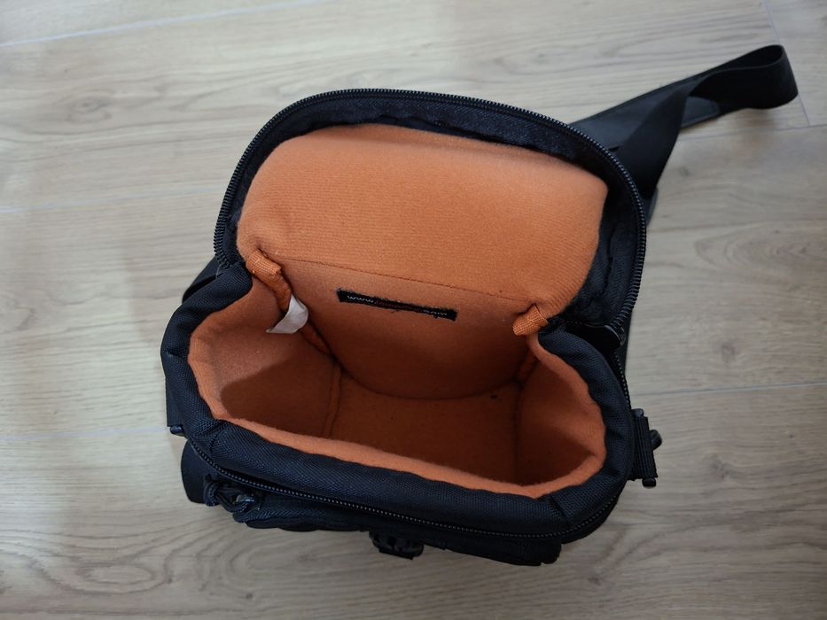 Bolsa Lowepro Adventura 140 para câmara fotográfica