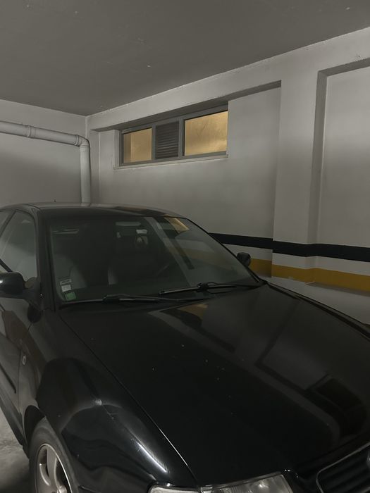 Audi A3 1.8 125cv  Gasolina/GPL