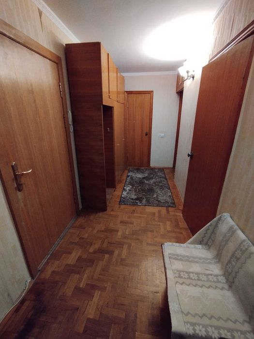 Аренда. 2х.кімн.кв. 54кв.м. 3-й.поверх./12пов.Оболонь. ТЦ “Дрім Таун”.