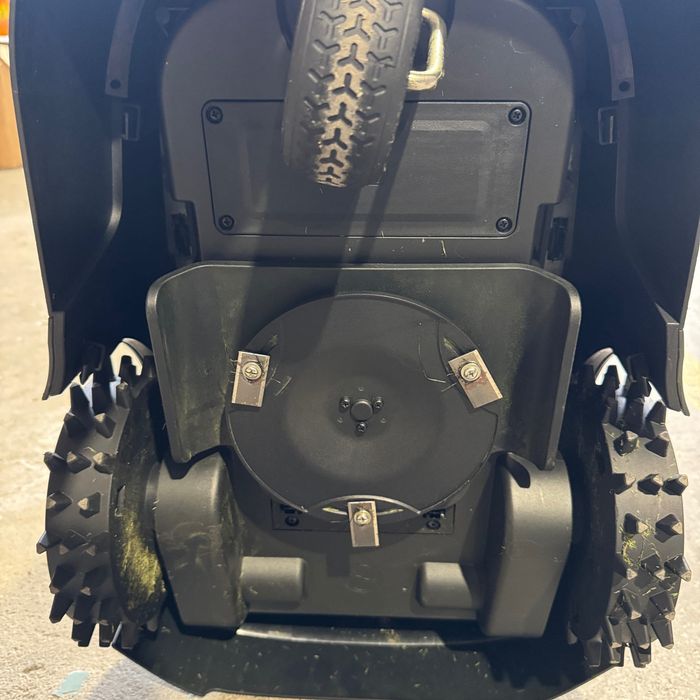 OUTLET MOVA ViAX 250 Robot Koszący Bez Kabla 250 m2