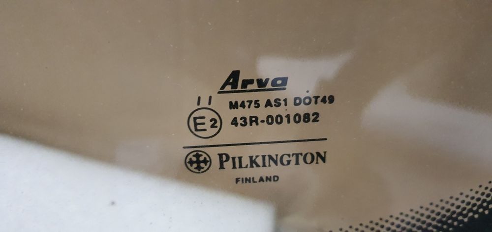 Szyba czolowa hyundai s coupe 90- nowa oryginalna pilkington