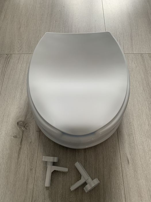 Nakładka nasadka podwyżająca na toaletę 10 cm