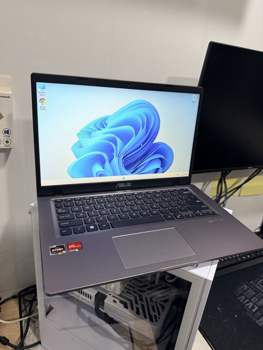 Ноутбук з Америки потужний Asus Ryzen 3+20 ddr4+ssd м2+AMD RX VEGA 3