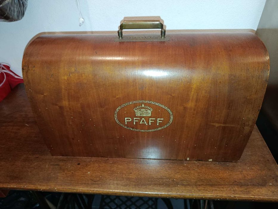 Maquina de costura antiga - PFAFF 30
