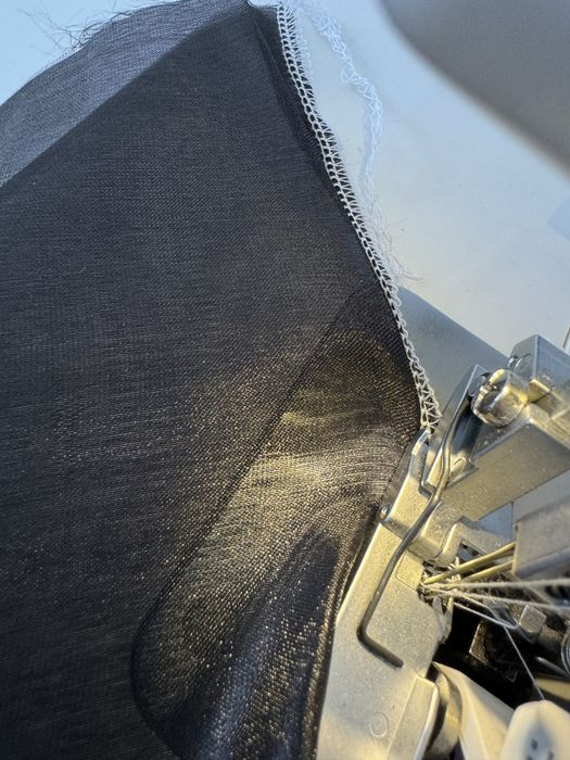Owerlok Janome 990D 4-nitkowy z mereżką