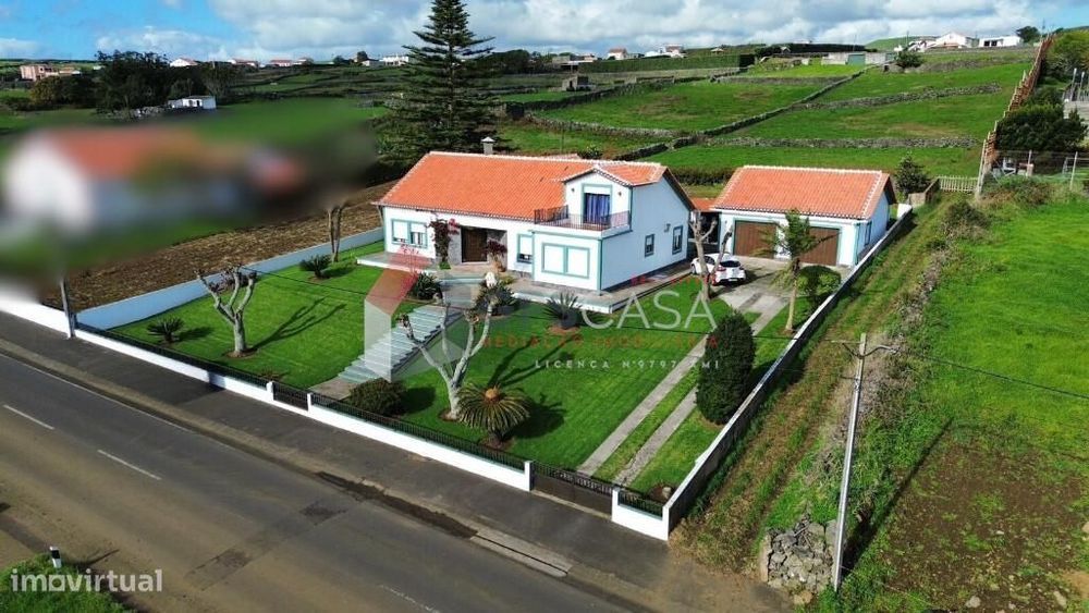 Moradia com vista mar e pronta a entrar