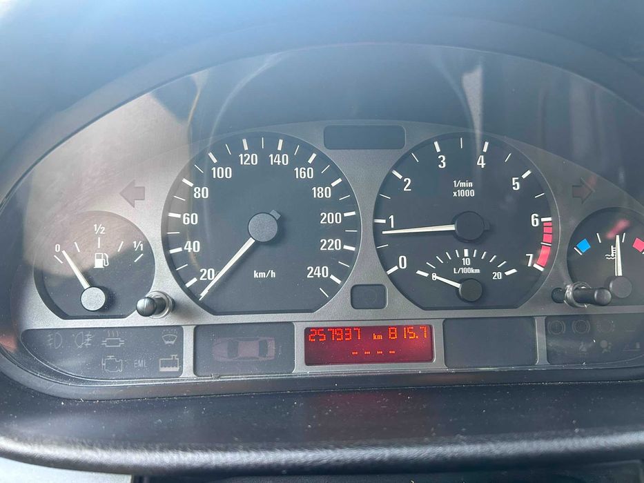 Vendo BMW 318i de 1998