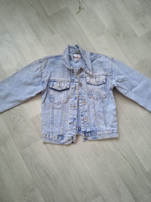Джинсова куртка для дівчинки