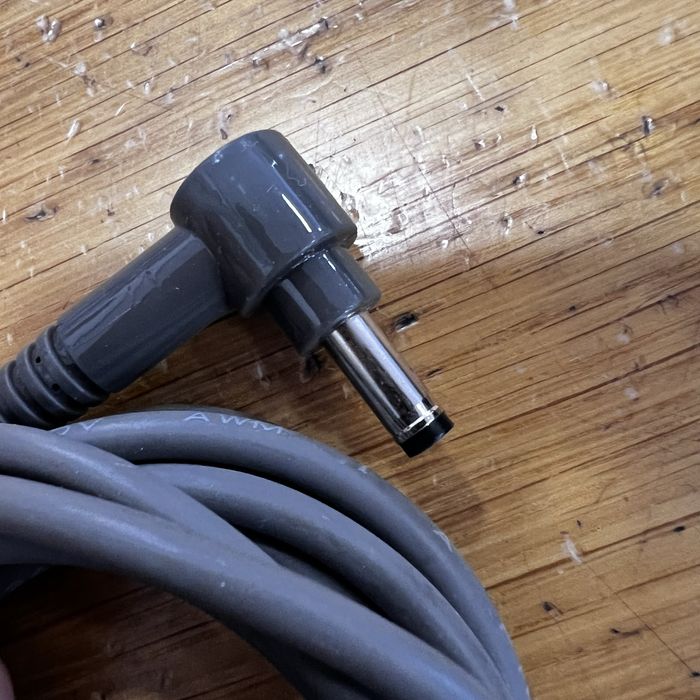 Carregador adaptador Dyson 205720 - NOVO