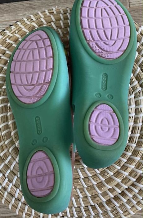 Crocs sandały Isabella Huarache Flat Iris & Green W6 36/37