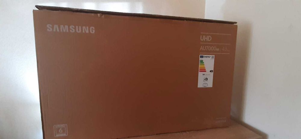 Samsung Smart TV 43" 4K UE43AU7025  (Excelente Estado)