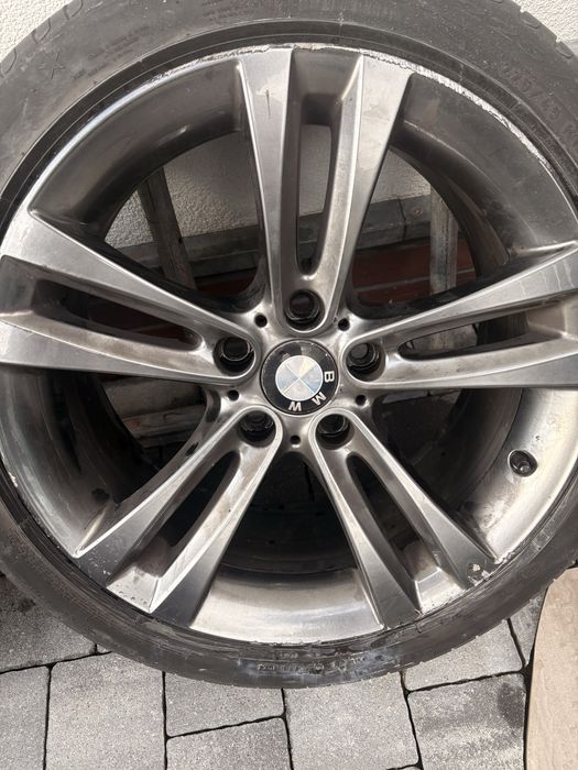 Felgi z oponami BMW