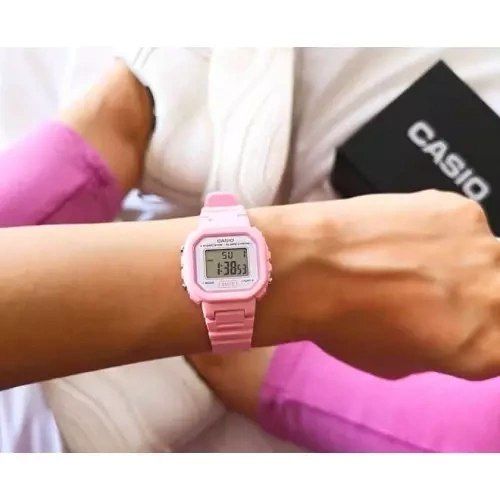 ZEGAREK DZIECIĘCY CASIO LA-20WH-4A1 + BOX Casio