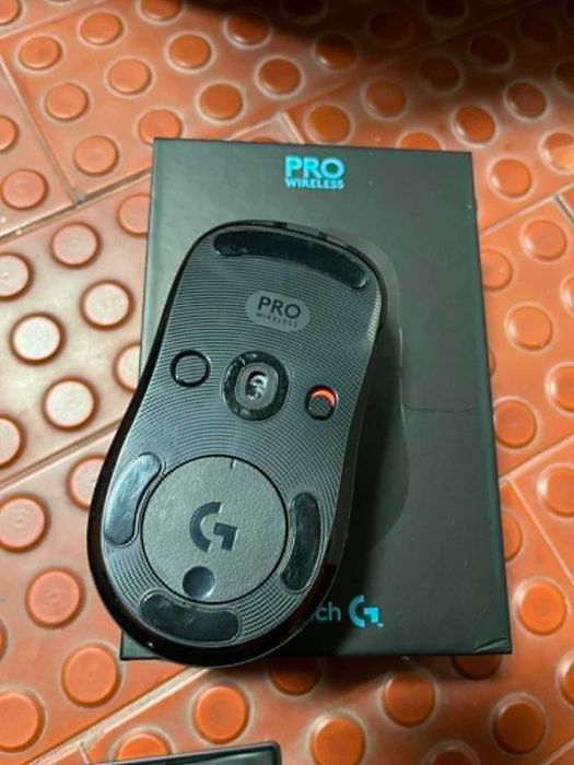 Rato Óptico Logitech PRO Lightspeed RGB Wireless 25600DPI Preto